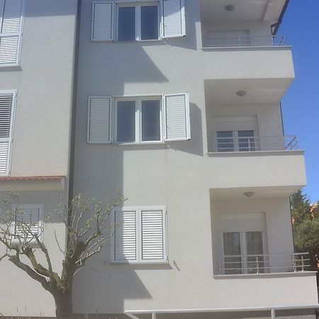 Apartments Residence L'Ulivo Ровин Екстериор снимка