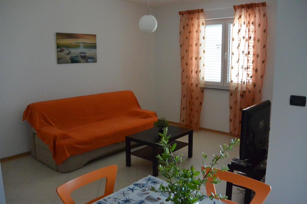 Apartments Residence L'Ulivo Ровин Екстериор снимка