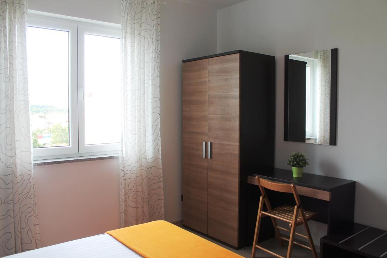 Apartments Residence L'Ulivo Ровин Екстериор снимка