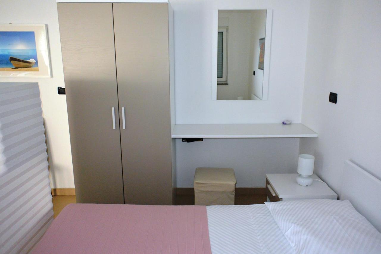 Apartments Residence L'Ulivo Ровин Екстериор снимка